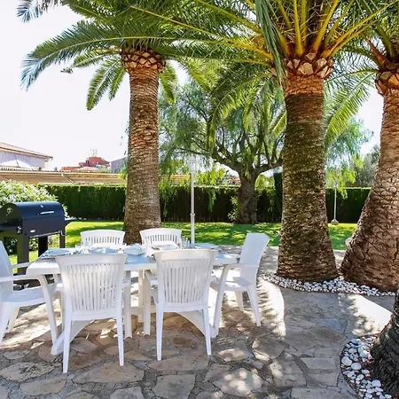Haus Mit Privatem Pool, Garten Und Privatem Parkplatz Holiday home