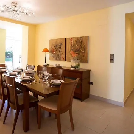 Haus Mit Privatem Pool, Garten Und Privatem Parkplatz Holiday home