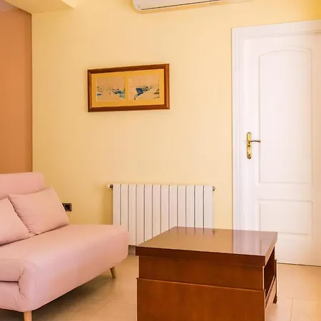 Haus Mit Privatem Pool, Garten Und Privatem Parkplatz Holiday home *